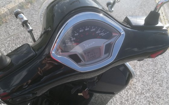 Gebrauchtmotorrad Vespa GTS 125 i.e. Super Sport - Bild 5 Gebrauchtmotorrad Vespa GTS 125 i.e. Super Sport - Bild 5