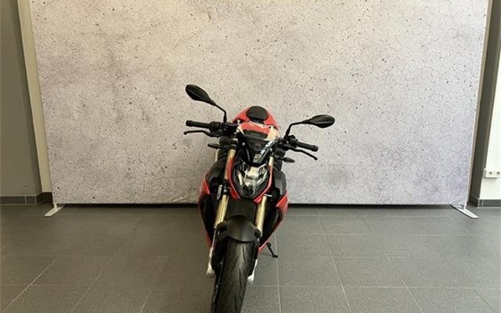 Gebrauchtmotorrad BMW S 1000 R - Bild 3 Gebrauchtmotorrad BMW S 1000 R - Bild 3