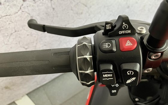 Gebrauchtmotorrad BMW S 1000 R - Bild 7