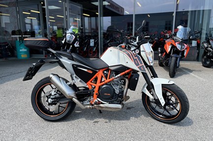 KTM 690 Duke