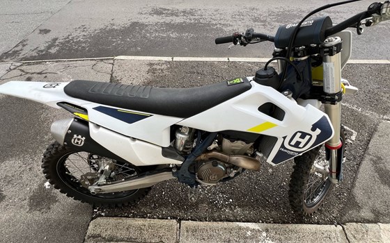 Gebrauchtmotorrad Husqvarna FC 350 - Bild 2 Gebrauchtmotorrad Husqvarna FC 350 - Bild 2