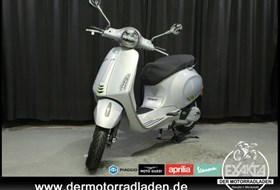Vespa Primavera 125 75th