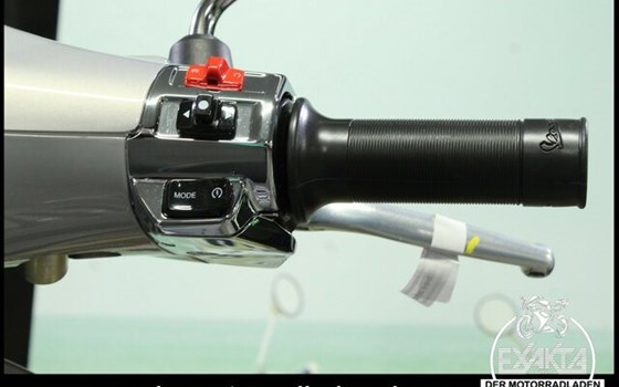 Neufahrzeug Vespa Primavera 125 75th - Bild 20