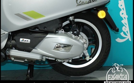 Neufahrzeug Vespa Primavera 125 75th - Bild 25