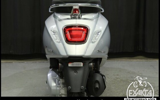 Neufahrzeug Vespa Primavera 125 75th - Bild 27
