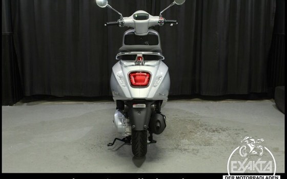 Neufahrzeug Vespa Primavera 125 75th - Bild 4