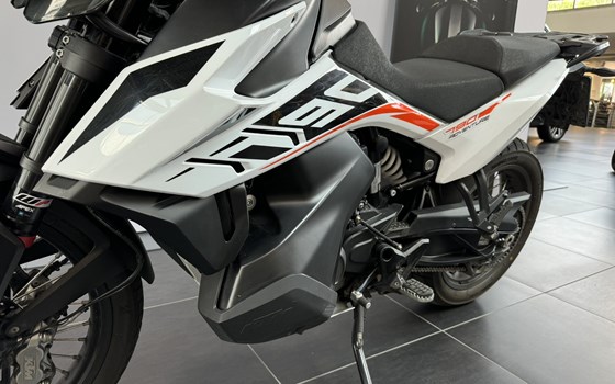 Gebrauchtmotorrad KTM 790 Adventure - Bild 9 Gebrauchtmotorrad KTM 790 Adventure - Bild 9