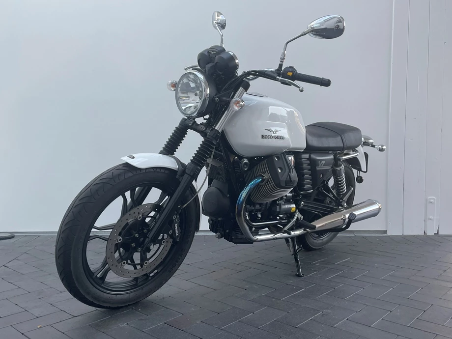 Angebot Moto Guzzi V7 750 Stone Bild 3: Angebot Moto Guzzi V7 750 Stone
