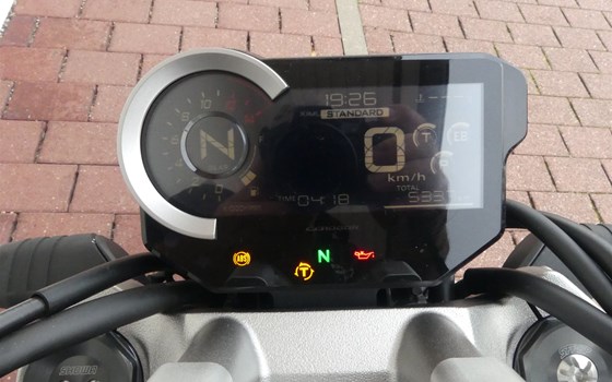 Gebrauchtmotorrad Honda CB 1000 R - Bild 4