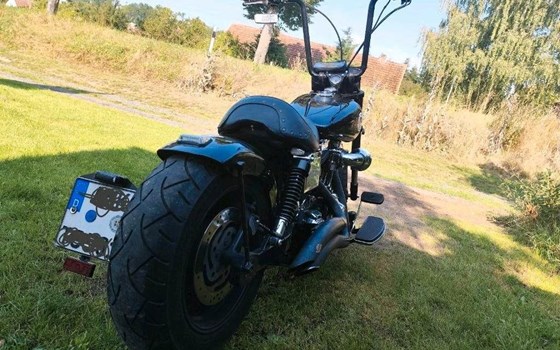 Gebrauchtmotorrad Harley-Davidson Dyna Super Glide Custom FXDC - Bild 4