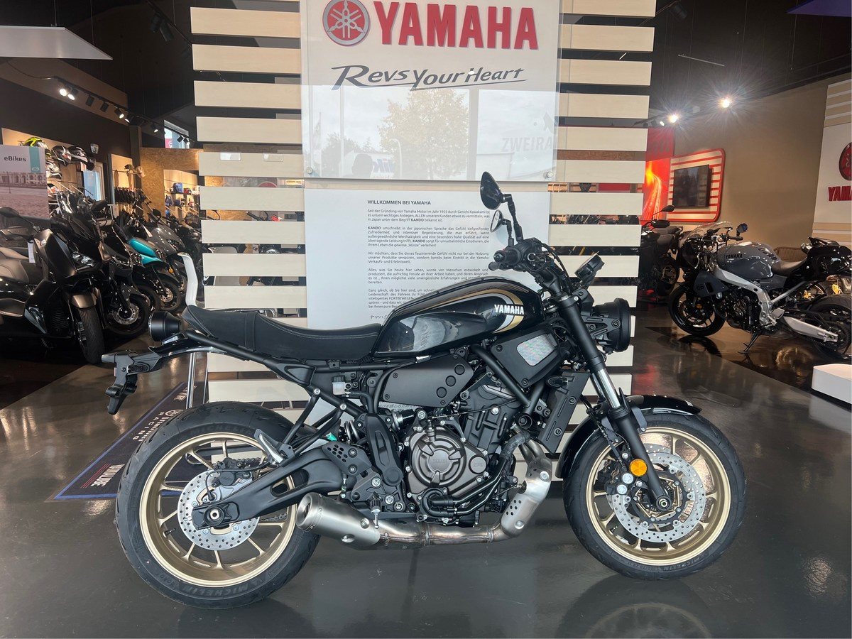 Yamaha XSR700