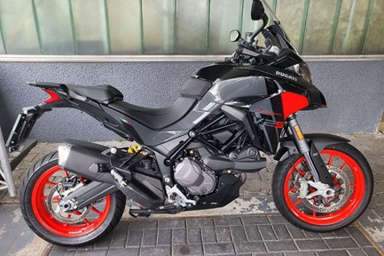 Ducati Multistrada V2 S