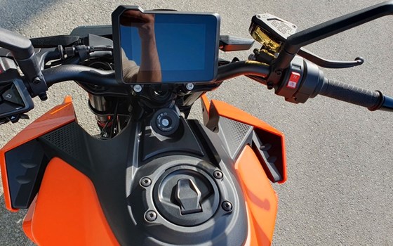 Neufahrzeug KTM 990 Duke - Bild 11
