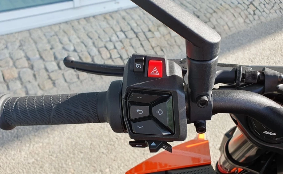 Angebot KTM 990 Duke Bild 13: Angebot KTM 990 Duke