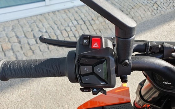Neufahrzeug KTM 990 Duke - Bild 13