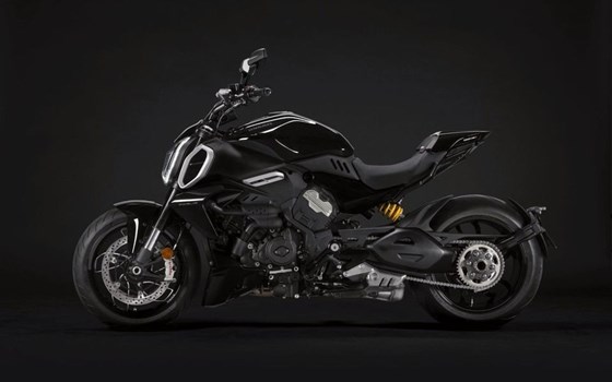 Neufahrzeug Ducati Diavel V4 - Bild 2