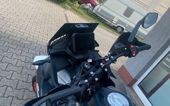 Gebrauchtmotorrad KTM 890 SMT - Bild 6