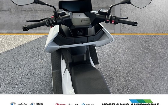 Gebrauchtmotorrad BMW CE 04 - Bild 3