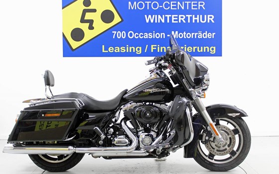 Motorrad Occasion Harley-Davidson Electra Glide Classic FLHTC - Bild 1