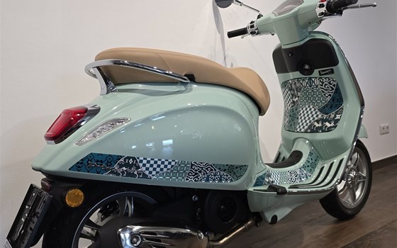 Neufahrzeug Vespa Primavera 125 Batik - Bild 3 Neufahrzeug Vespa Primavera 125 Batik - Bild 3
