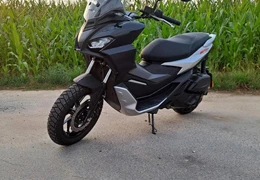 Gebrauchte Aprilia SR GT 200 Gebrauchte Aprilia SR GT 200