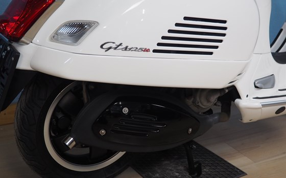Gebrauchtmotorrad Vespa GTS 125 ie Super - Bild 21 Gebrauchtmotorrad Vespa GTS 125 ie Super - Bild 21