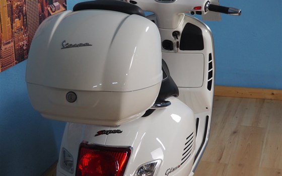 Gebrauchtmotorrad Vespa GTS 125 ie Super - Bild 23 Gebrauchtmotorrad Vespa GTS 125 ie Super - Bild 23