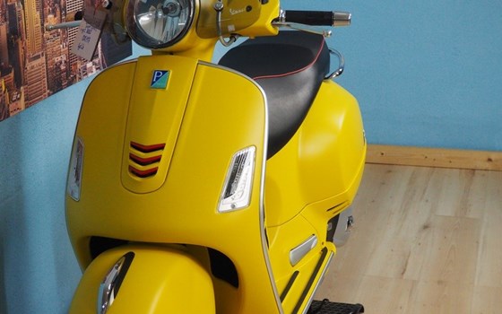 Gebrauchtmotorrad Vespa GTS 125 Supersport iGET - Bild 12 Gebrauchtmotorrad Vespa GTS 125 Supersport iGET - Bild 12