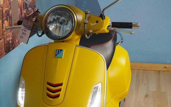 Gebrauchtmotorrad Vespa GTS 125 Supersport iGET - Bild 14 Gebrauchtmotorrad Vespa GTS 125 Supersport iGET - Bild 14