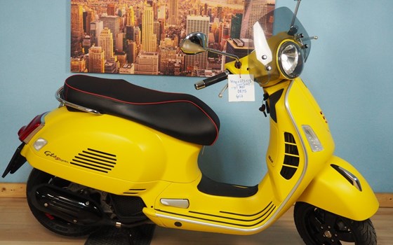 Gebrauchtmotorrad Vespa GTS 125 Supersport iGET - Bild 16 Gebrauchtmotorrad Vespa GTS 125 Supersport iGET - Bild 16