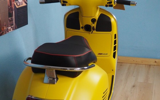 Gebrauchtmotorrad Vespa GTS 125 Supersport iGET - Bild 24 Gebrauchtmotorrad Vespa GTS 125 Supersport iGET - Bild 24