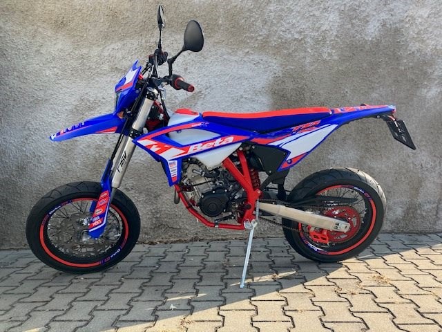 RR Motard 125 R