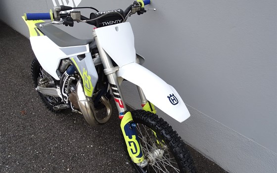 Gebrauchtmotorrad Husqvarna TC 85 19/16 - Bild 2 Gebrauchtmotorrad Husqvarna TC 85 19/16 - Bild 2
