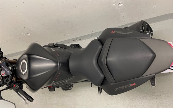 Offre Kawasaki Z 750R - Image 7