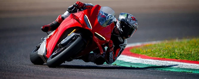 Ducati Panigale V4 S<br />MY 2025
