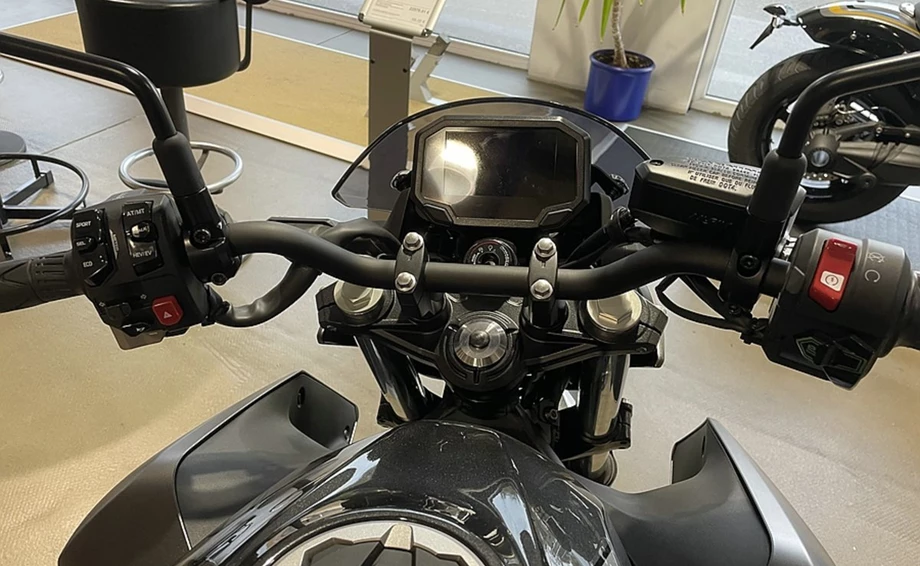 Angebot Kawasaki Z7 Hybrid Bild 5: Angebot Kawasaki Z7 Hybrid