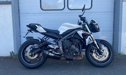 Triumph Street Triple S A2