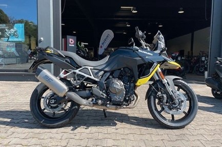 Suzuki V-Strom 800