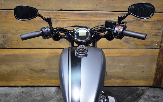 Motorrad Occasion Yamaha XV 950 R - Bild 3