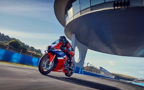 Neufahrzeug Honda CBR1000RR-R Fireblade SP - Bild 17