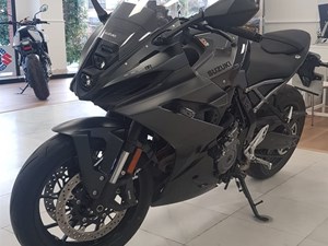 Suzuki GSX-8R