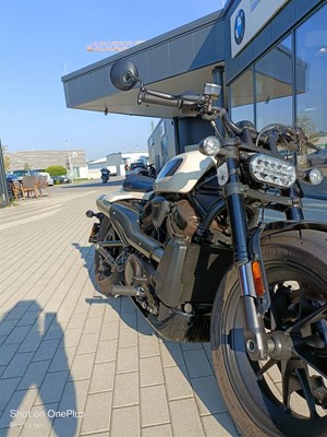 Harley-Davidson Sportster S RH1250S (weiß) - Bild 3