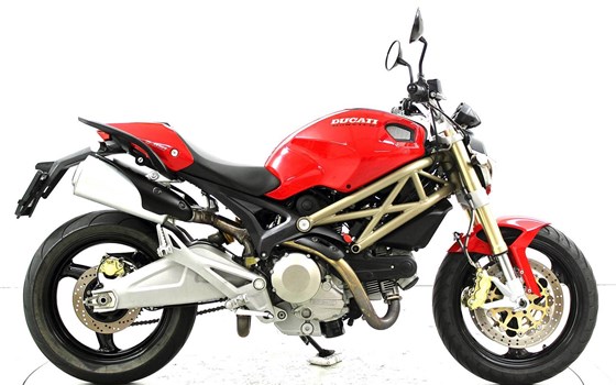 Motorrad Occasion Ducati Monster 696+ - Bild 4