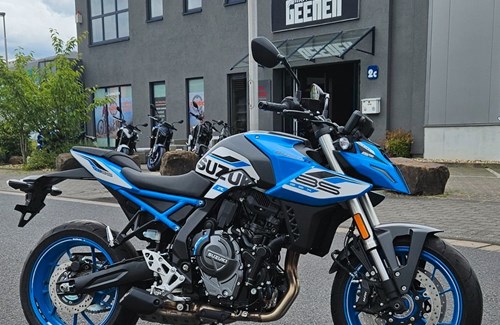 Neumotorrad Suzuki GSX-8S