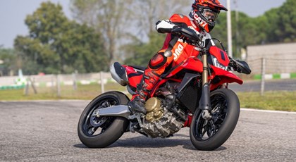 Neumotorrad Ducati Hypermotard 698 Mono RVE