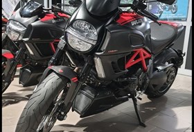 Ducati Diavel Carbon