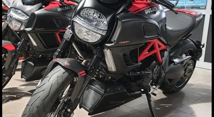 Gebrauchtfahrzeug Ducati Diavel Carbon