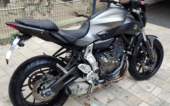 Gebrauchtmotorrad Yamaha MT-07 - Bild 1