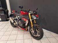 Gebrauchtmotorrad Triumph Speed Triple 1200 RS