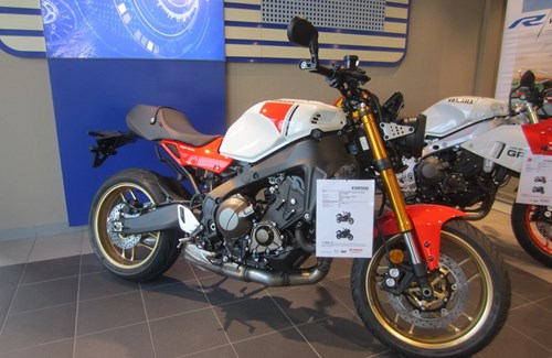 Neumotorrad Yamaha XSR900